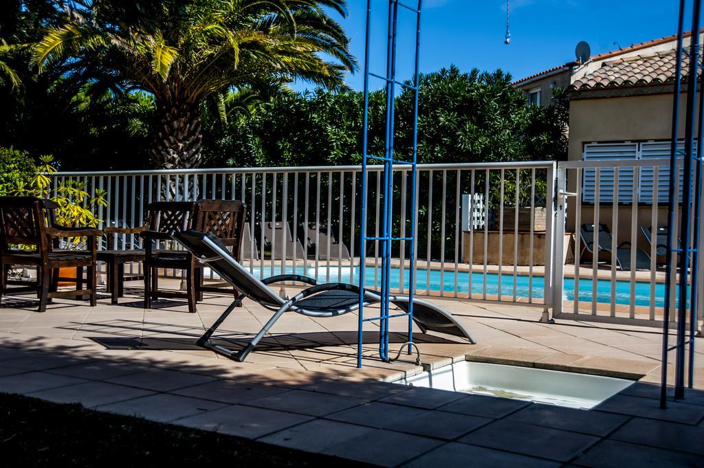 Hotel Le Leukos Leucate Bagian luar foto