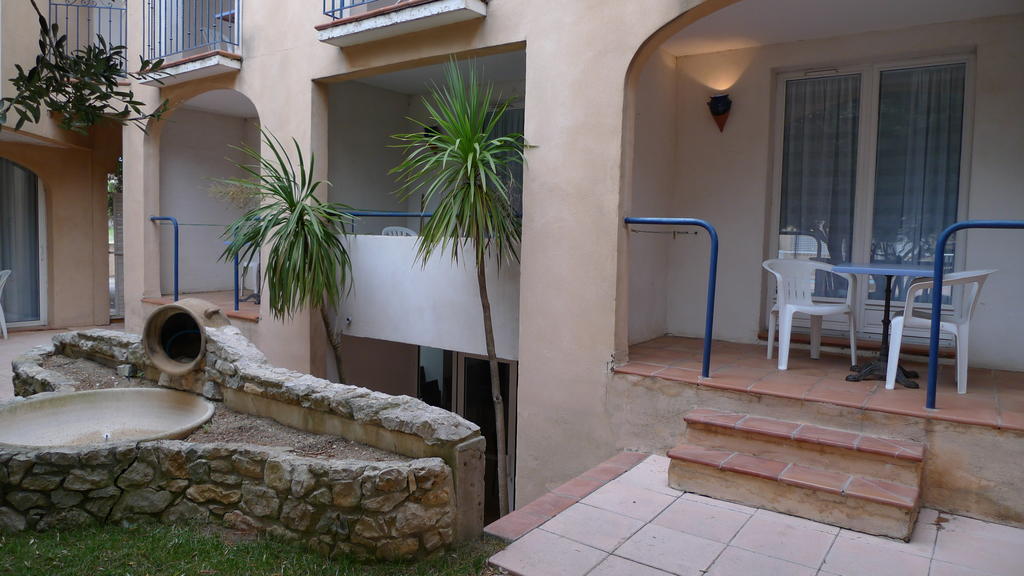 Hotel Le Leukos Leucate Bagian luar foto